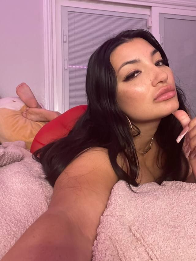 Available for both Incall and outcall service - Image 2